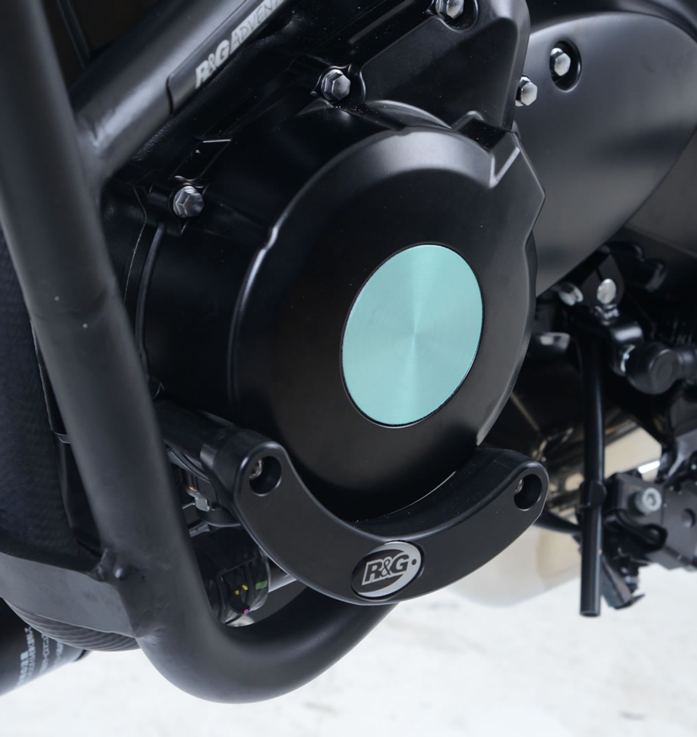 R&G Racing Engine Case Slider LHS for Kawasaki Z900 '72-'22 / Z900RS '17-'22 R&G Racing Engine Case Slider LHS for Kawasaki Z900 '72-'22 / Z900RS '17-'22
